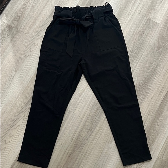 Black Paperbag Waist Pants - Picture 3 of 5